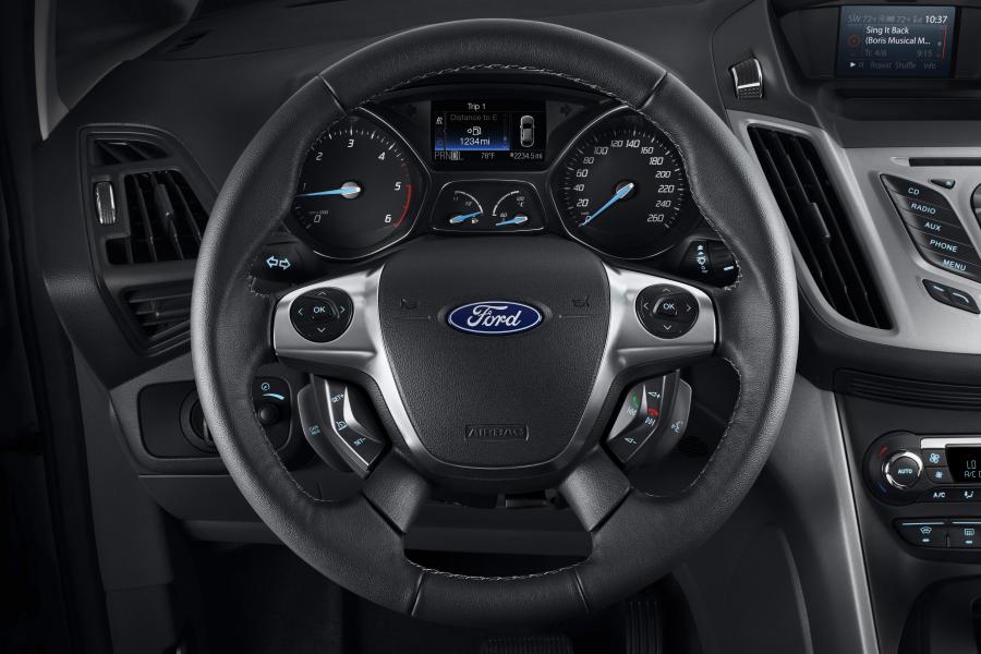  Ford C-Max 2011 года  (US) (фото 18 из 64)